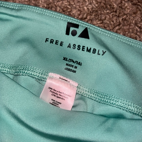 Free Assembly Bike Shorts NWOT - Picture 2 of 2